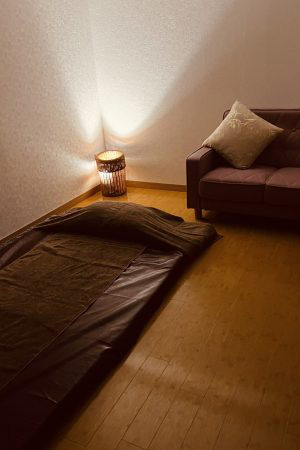 マットタイプのベッドです : レオンドール Leon D’or(烏丸/メンズエステサロン)のフォト(写真)