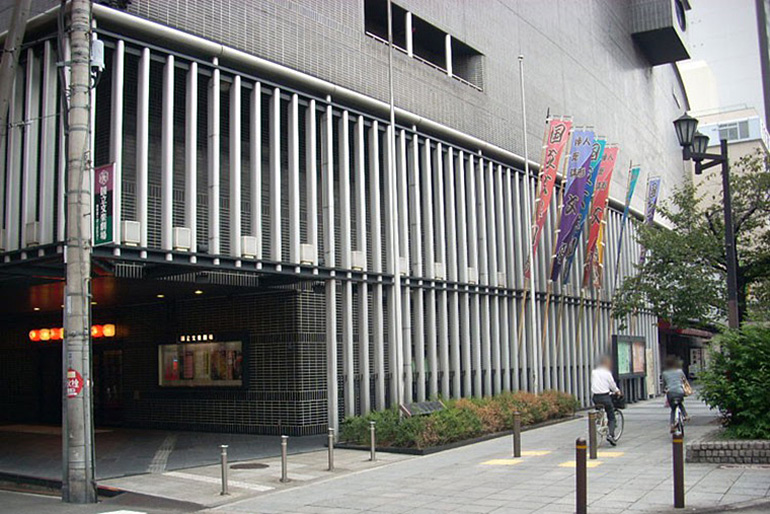 日本橋で待ち合わせの場合 フル勃起クラブのフォト(大)
