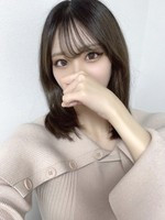 るい (20) ヒルズスパ 梅田＋ プラスの女の子