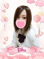 りく (26) 女子校生はやめました