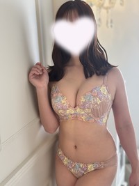 嬉し恥ずかしサプライズソフトキス解禁！清楚系ふんわり包み込むおじさま大好きにしか咲かない花があるその