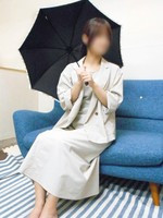 藤崎　真奈 (26) 美人屋