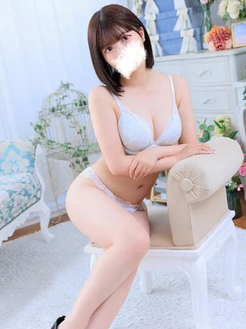みれい(20) エステ・ティーク 梅田店の写真5枚目 (梅田発/泡洗体&どスケベ回春エステ)